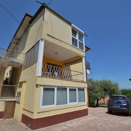 Bela Διαμέρισμα Lovran