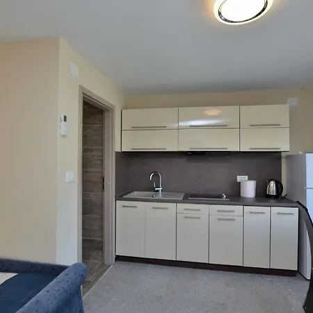 Apartment Bela *